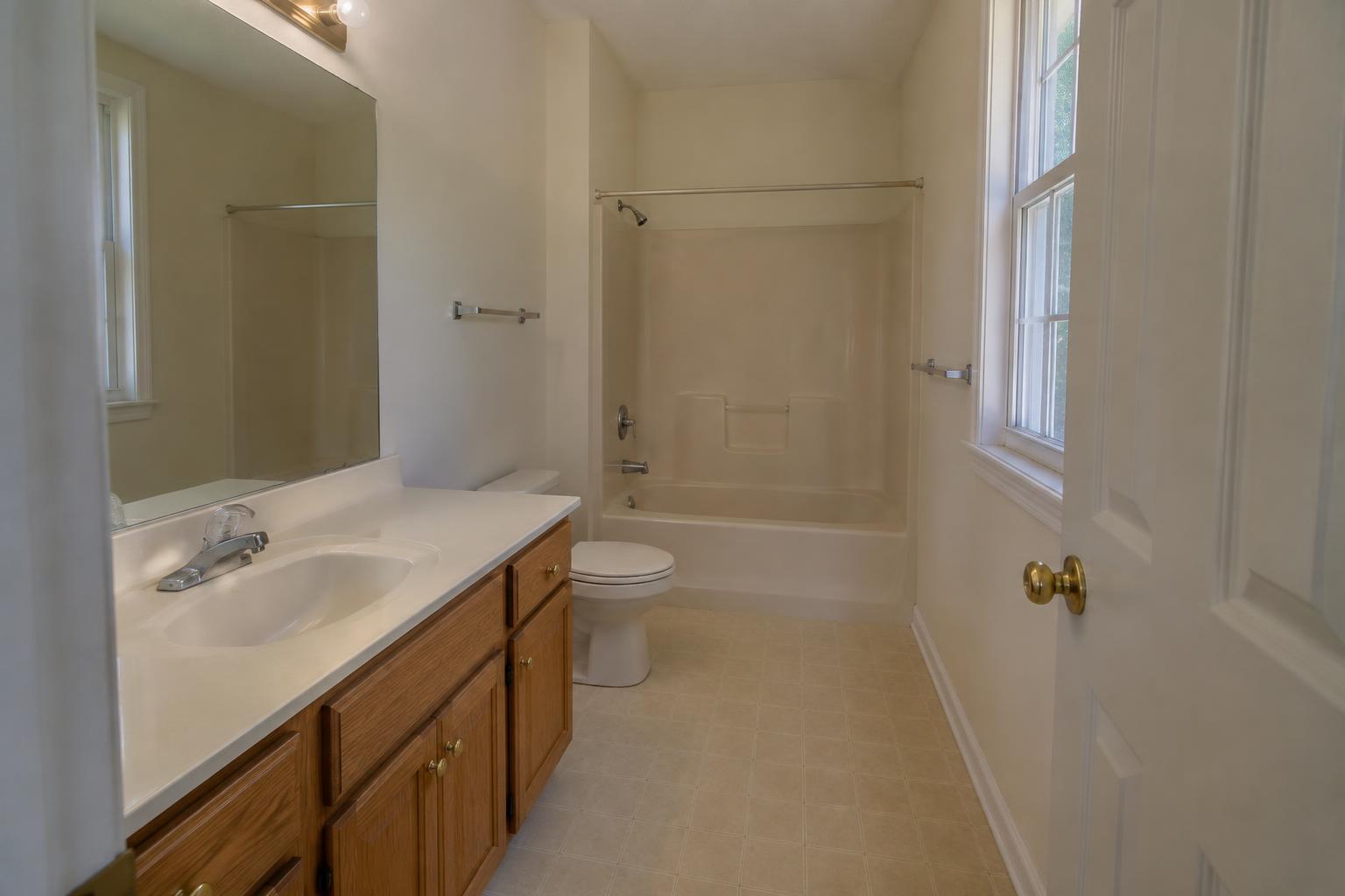 Family bathroom before remodeling